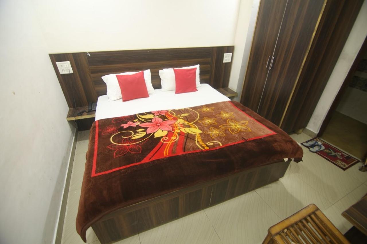 Hotel Amron45 Chandigarh Exterior photo
